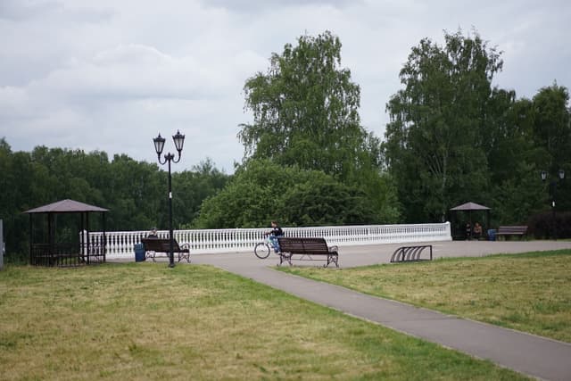 Парк на улице Молодежная - фото 3